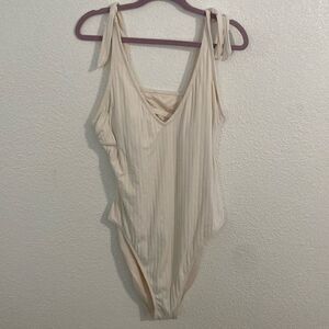 Shade & Shore-cream-one piece swimsuit- tie shoulder strap- cut out back-Size XL